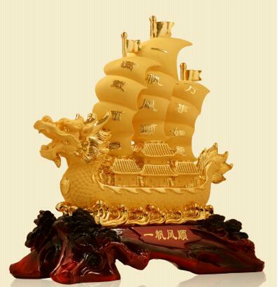 一帆风顺船办沙绒金摆件配图